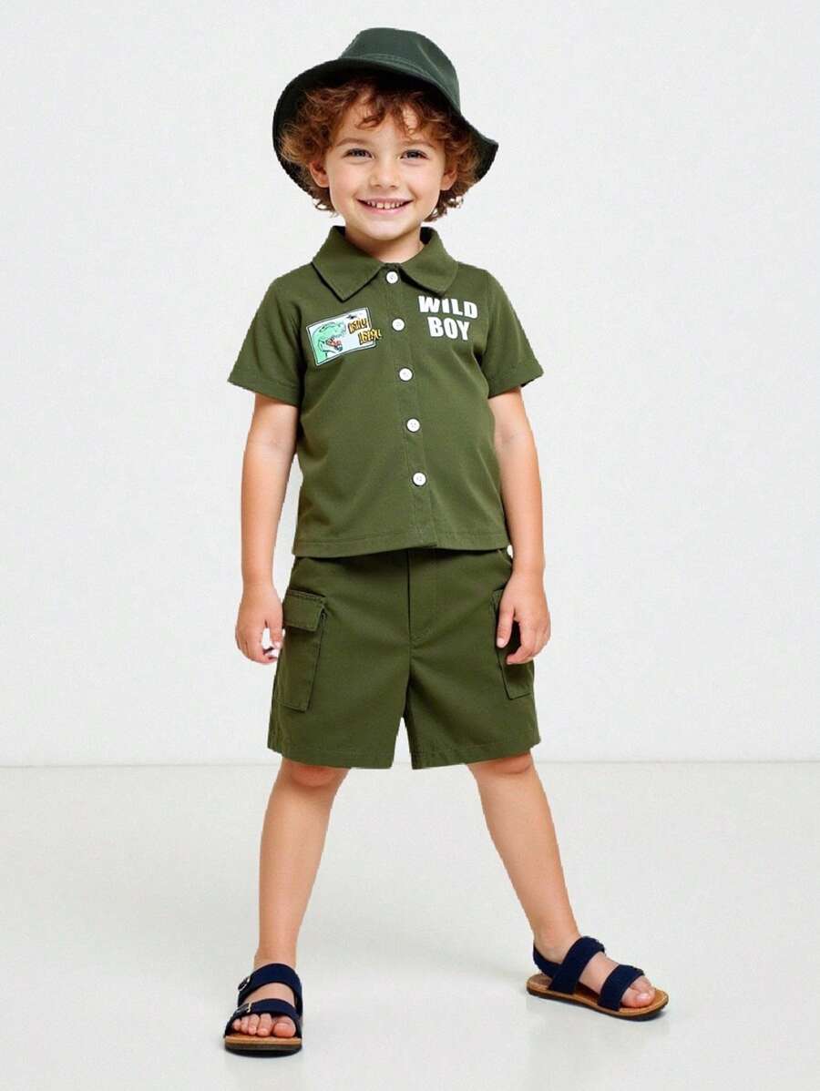 SHEIN Playful Pals 男婴休闲户外套装，前开领衬衫，印有可爱动物和口号，裤子带口袋，包括渔夫帽