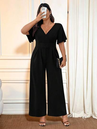 Cravure 加大码纯色V领短袖优雅连体裤，适合夏季