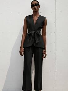 Aveloria Modichic 新款优雅百搭商务女装套装，深 V 领无袖缎面拼接腰带背心，搭配修身喇叭裤、及踝长裤 - 黑色 - 查看 2