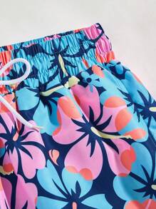 男士蓝色简约清新时尚花卉印花三角裤，沙滩泳装男士花卉泳裤男士泳裤男士花卉泳裤