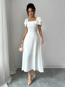 Modelyn 女式杏色方领超大蝴蝶结装饰无袖腰A字连衣裙