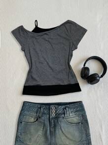 Glimmora Punk Style Dark Graphic Print Women T-Shirt - Grey - View 2