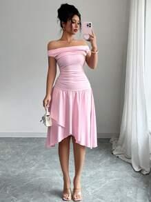SHEIN Elenzya 1 件女式露肩收腰不对称下摆连衣裙 - 粉色 - 查看 1