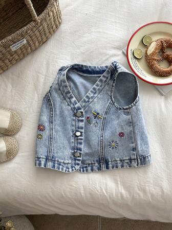 SHEIN LMoss Kids Schattig bloemenborduurpatroon voor jonge meisjes, retro lichtblauwe denim mouwloze top, lente- en zomerkleding, casual, vakantie, land, boho-kleding