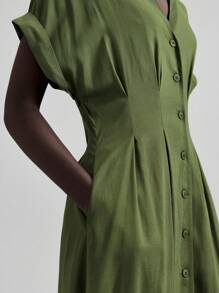 Ontre 2025 Women's Solid V-Neck Batwing Sleeve Pleated Single-Breasted Casual Dress, Elegant Summer Midi Dress, Graduation Dress, Vacation Dress, Beach Music Festival Dress, Christmas Outfit, Autumn/Winter New Year Clothing - Dark Green - View 6