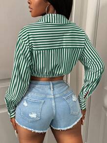 BamGleam 绿色条纹印花纽扣前短款性感长袖衬衫 - 綠色 - 查看 2