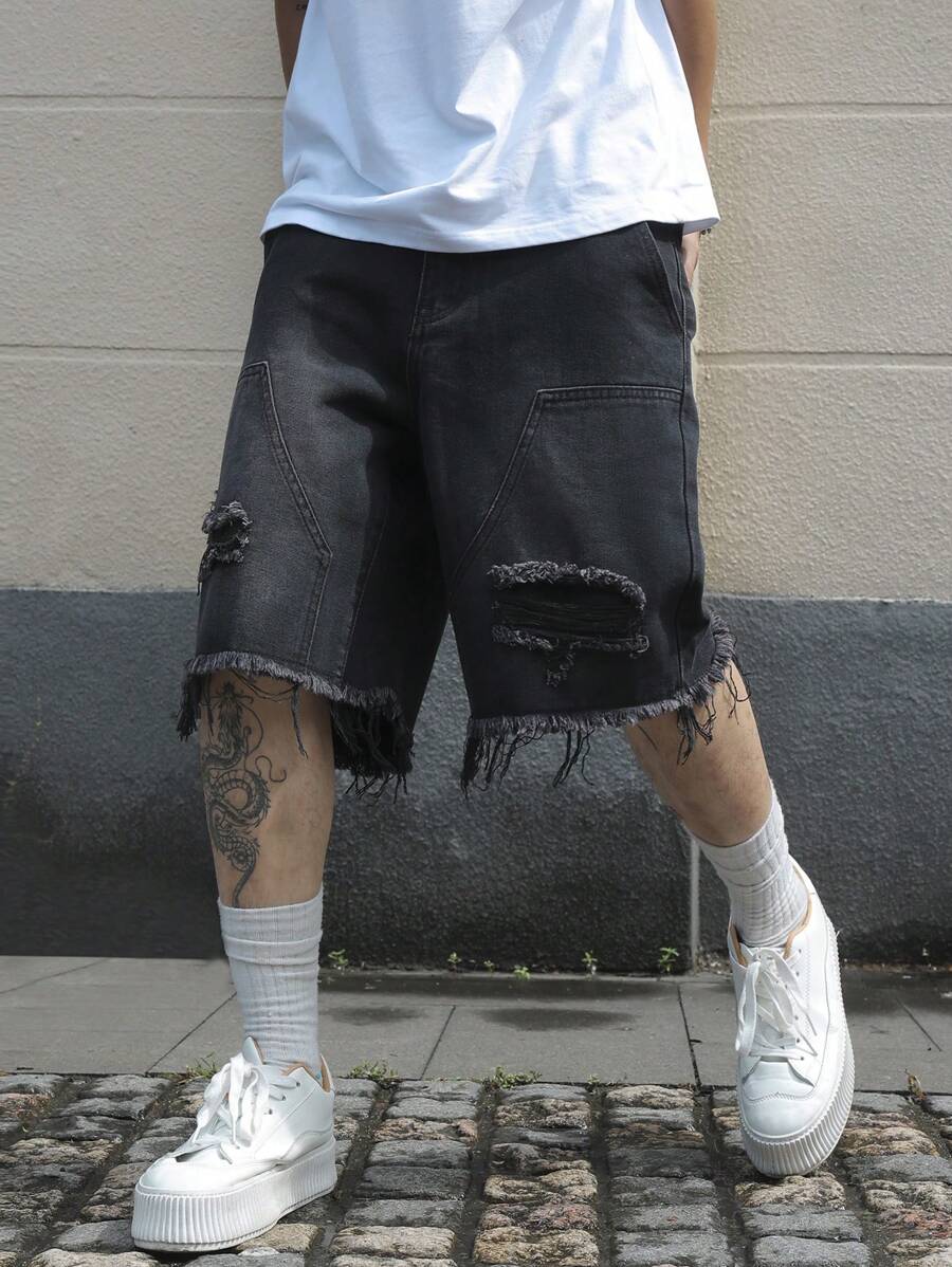 Manfinity EMRG Quần short denim nam dáng rộng dài đến đầu gối, có túi, gấu quần rách, kiểu dáng thoải mái. - màu đen - Xem 1