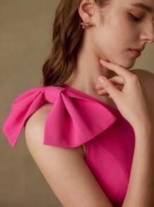 MOTF PREMIUM VESTIDO CON DISEÑO DE VOLANTE EN LOS HOMBROS, DOBLADILLO ASIMÉTRICO Y AJUSTE EN LA CINTURA PARA MUJER - Rosa Fucsia - Ver 1