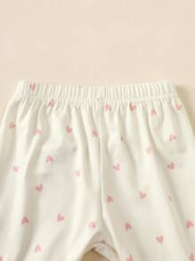 SHEIN 新生女童两件套婴儿套装，简约、休闲、舒适、亲肤针织面料，米色心形数码印花和粉色长袖连体裤，搭配同款裤子，适合四季日常居家和户外穿着 - 彩色 - 查看 6