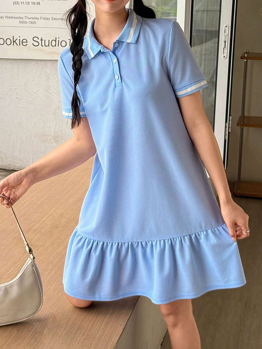 SHEIN 青少年女孩休閒舒適針織純色洋裝,學院風藍色 Polo 領洋裝,荷葉邊下擺領口洋裝 - 藍色 - 查看 1
