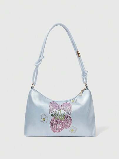 Kawaii حقيبة كتف حرير أزرق فاتح بزهور الخوخ الماسية المنمقة والفراولة، حقيبة يد عصرية وأنيقة مناسبة للعودة إلى المدرسة