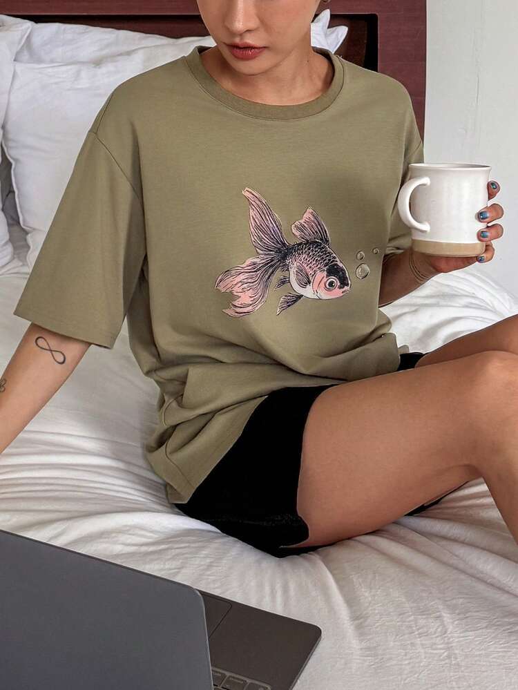 Fish Print Pattern Loose T-Shirt Top Graphic Tee & Solid Color Shorts Pajama Set For Women