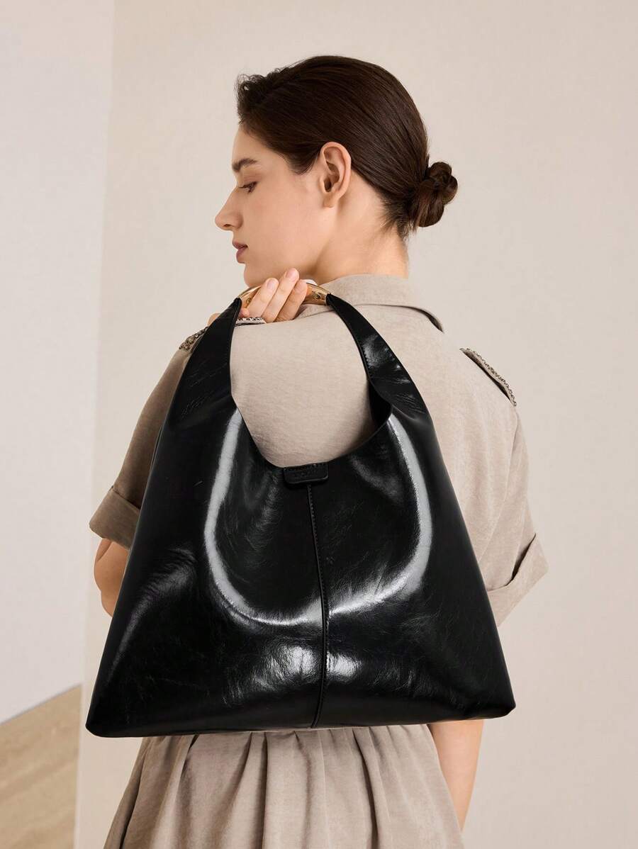 MOTF PREMIUM PU 皮革磁扣单肩包 - 黑色 - 查看 2