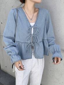 FRIFUL 女士浅蓝色系带蝴蝶结袖口休闲百搭牛仔上衣，适合机场/度假穿着，长袖 - 淺色水洗藍 - 查看 3