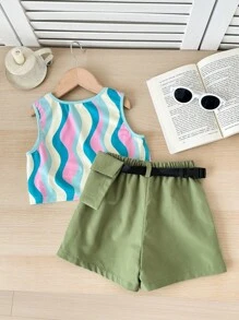 Zweiteiler bestehend aus Mädchen Strick-Trägertop mit niedlichem Muster und einfarbiger Webshorts