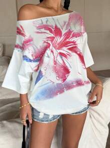 女式超大花朵露肩落肩T恤，全身图案印花，夏季