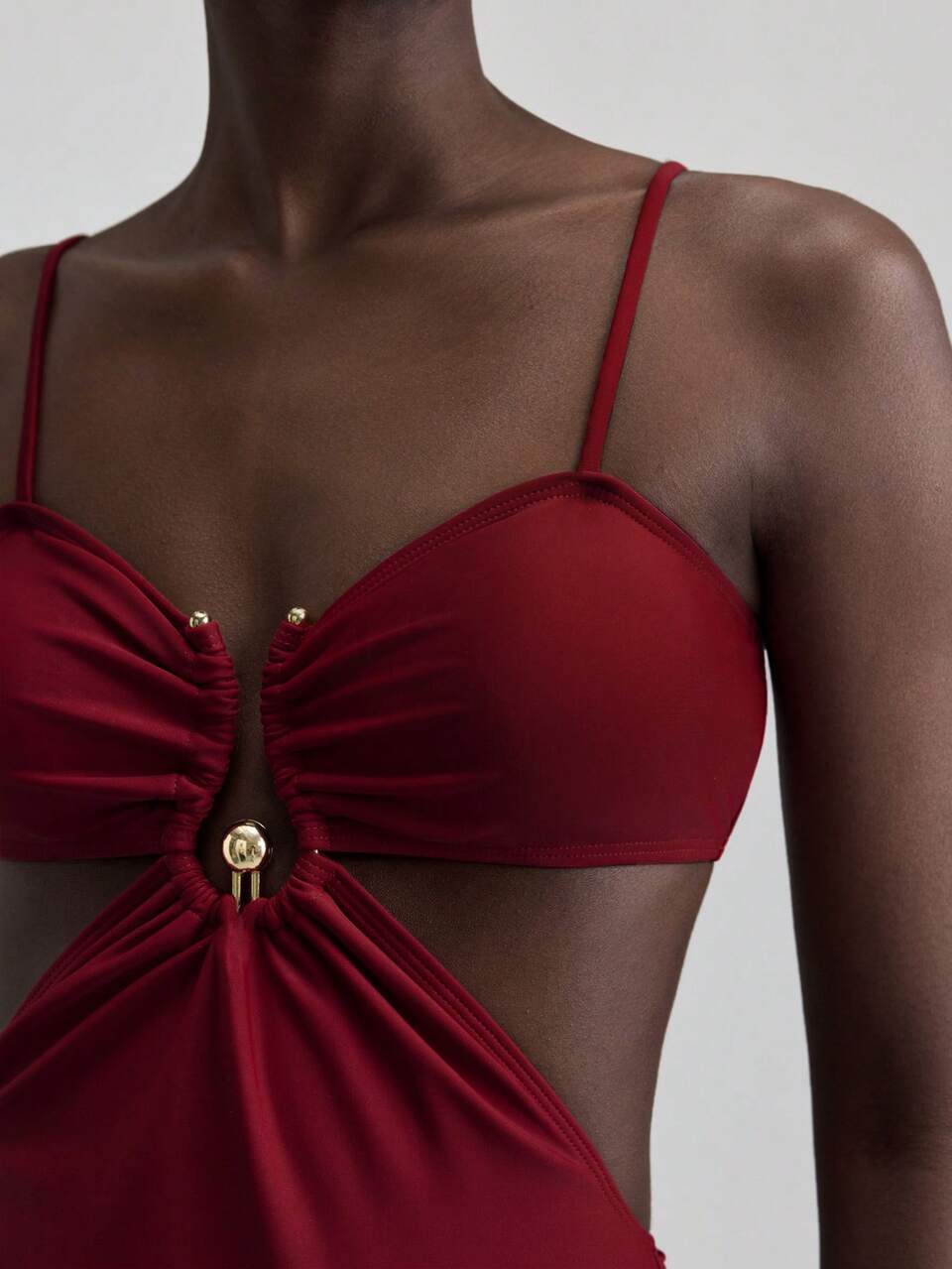 1pc Women's Vacation Swimsuit,Burgundy,Summer,Beach Party,Brown Metal Decor Spaghetti Straps,Ruched Details,Partial Hollow Design,Old Money Beachwear