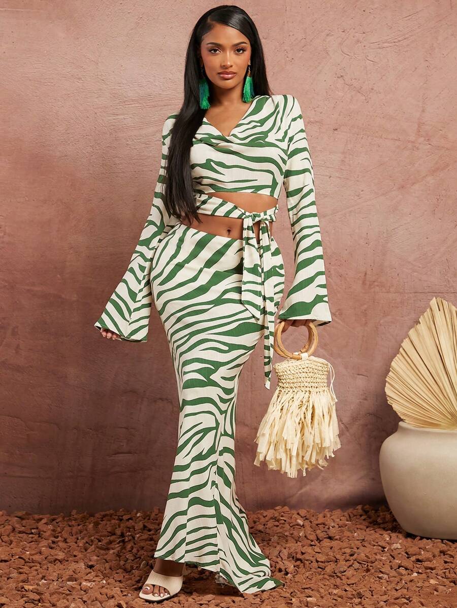 SHEIN SXY Spring And Summer Date Valentine's Day Elegant Vacation Outfits Woman Green Zebra-Print Linen Fabric Long Sleeve Swing Neck Short Top And Ultra Low Waist Line Train Skirt Long Skirt Two-Piece - Multicolor - View 1
