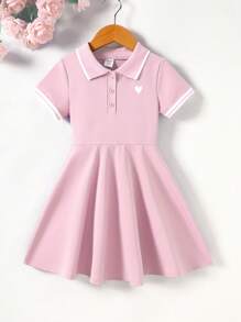 SHEIN Vestido con cuello polo y estampado de corazón para niña joven