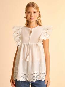 CAJUNI Blouse ample de vacances décontractée pour femme, encolure en V, manches lanternes, avec ourlet à volants brodé de style bohème pour les vacances à la plage - Blanc - Voir 4