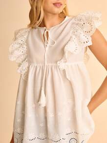 CAJUNI Blouse ample de vacances décontractée pour femme, encolure en V, manches lanternes, avec ourlet à volants brodé de style bohème pour les vacances à la plage - Blanc - Voir 5