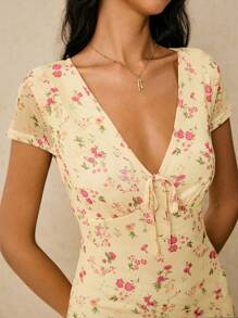 Poéselle Vestido casual corto de mujer con estampado floral, cuello en V y mangas cortas para el verano