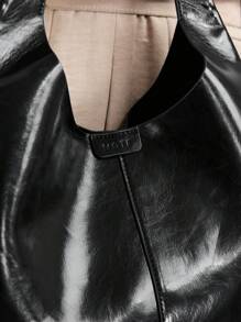 MOTF PREMIUM PU 皮革磁扣单肩包 - 黑色 - 查看 8