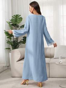 SHEIN Najma 圆领荷叶刺绣荷叶边连衣裙（配头巾） - 藍色 - 查看 3