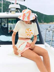 SHEIN In My Nature تي شيرت نسائي كاجوال للخارج بياقة دائرية وأكمام قصيرة مع رسومات حرفية