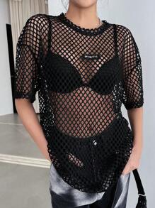 DAZY Top transparente sin sostén con parches de letras y hombros caídos para salir - Negro - Ver 8