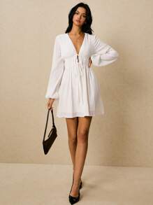 Poéselle 女式纯色深V领扭纹长袖休闲迷你连衣裙 - 米色 - 查看 4