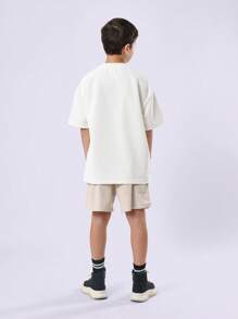 SUMWON Conjunto de camiseta oversize y pantalones cortos con detalles a rayas para jóvenes, atuendo de streetwear de verano cómodo y transpirable - Multicolor - Ver 2