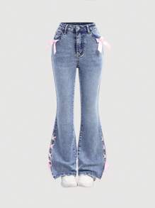 SHEIN Girlism Kawaii Tween Girl Y2k Słodka i słodka opaska na głowę z kokardą Rozszerzane nogawki Jeansy z niebieską ozdobą kokardki, postrzępione obszycie i rozcięta rozszerzana nogawka, szkoła - Niebieski - Zobacz 4