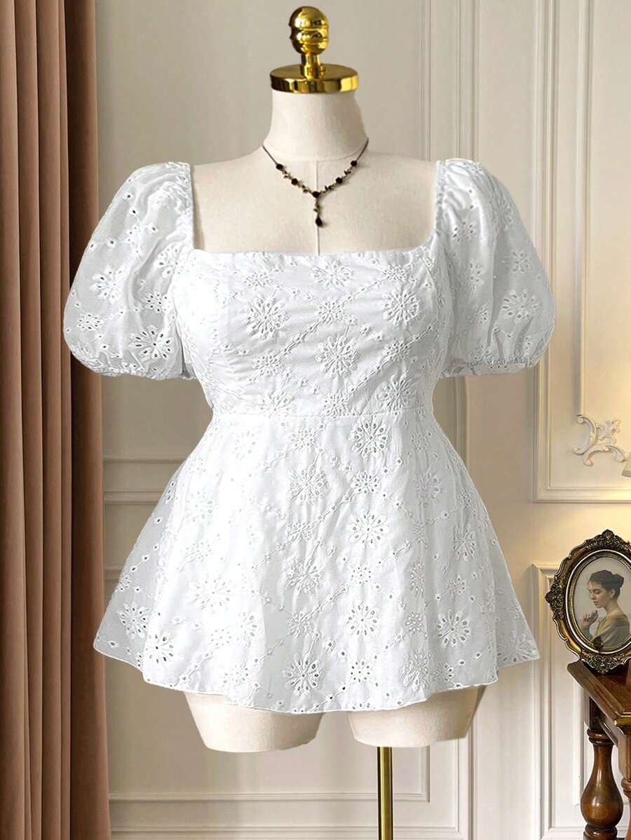 DreamSkyne 大码女式优雅梭织短袖纯色镂空刺绣后背系带白色衬衫 - 白色 - 查看 1