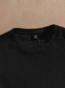 HIMLAND Nam màu trơn Textured Đan Giải trí Ngắn tay Áo thun Và Bộ quần short - màu đen - Xem 3