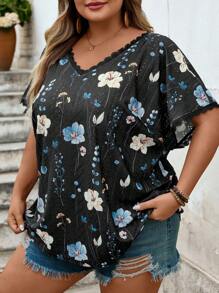 SHEIN CURVE+ Women's Plus Size Printed Lace Trimmed Summer T-Shirt Boho Vacation