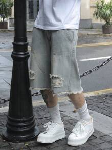 Manfinity EMRG 男士口袋做旧毛边宽松牛仔百慕大短裤 男士做旧牛仔短裤