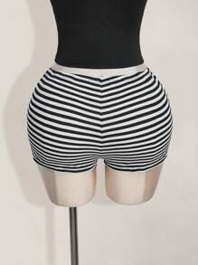 SHEIN ICON 大码 Y2K 性感低腰条纹超短裤 - 黑與白 - 查看 2