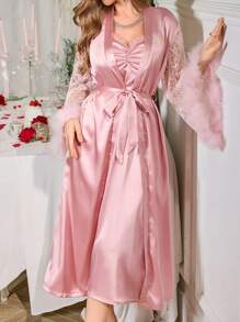 LuxeNights Bộ áo choàng và áo ngủ hai dây tay loe bằng vải satin thêu ren trang trí lông vũ, Bộ đồ ngủ sang trọng và thanh lịch, Bộ áo choàng và váy ngủ cưới, Bộ áo choàng cô dâu, Bộ áo choàng bằng vải satin, Quần áo thu đông - Hồng - Xem 5