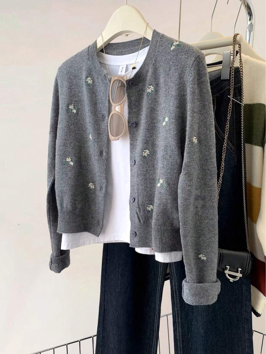 SHEIN Plus Size Retro 2025 Embroidered Elegant Unique Top With High-End Feel Fall Winter Cloth For Women Autumn