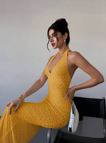 SHEIN Privé 情人节新款优雅浪漫约会无袖V领纹理杏色修腰修身连衣裙，春夏 - 黃色 - 查看 1