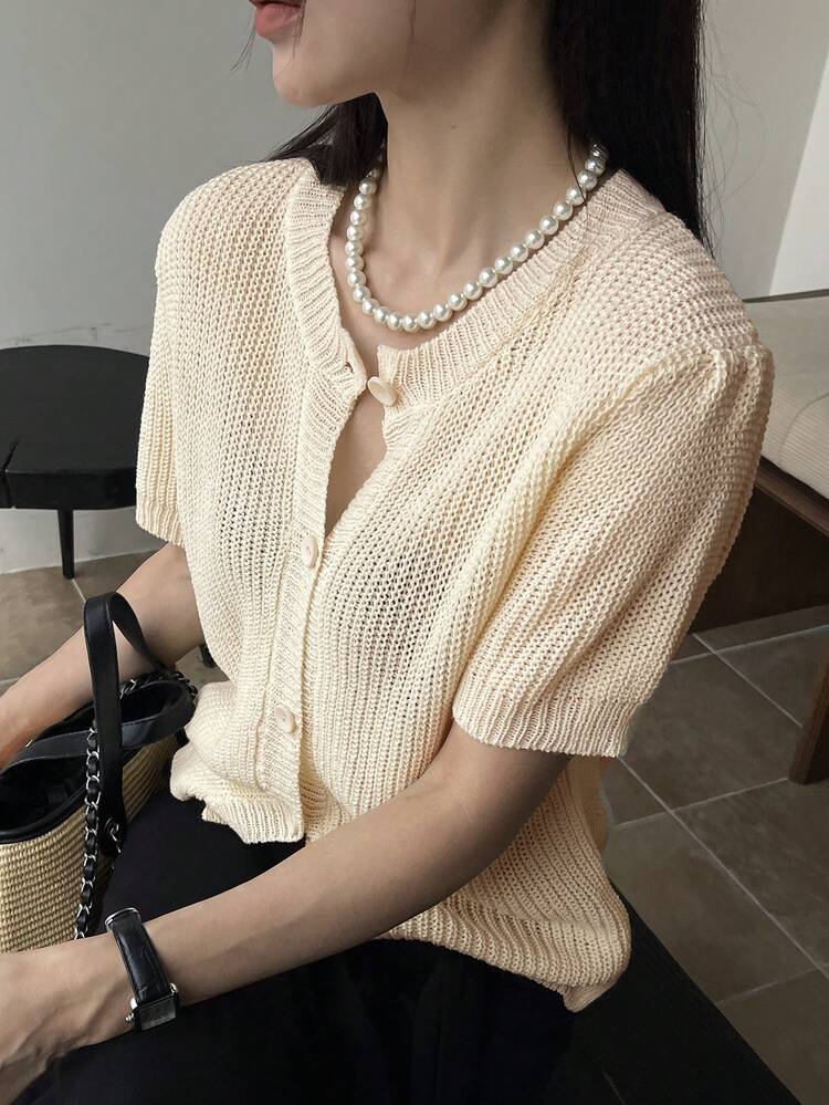 Women's Summer Solid Color Short Sleeve Cropped Knit Top, Round Neck Vacation