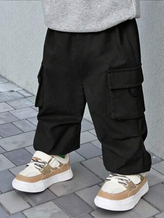 SHEIN 男婴纯色轻便哈伦裤，带侧翻盖口袋