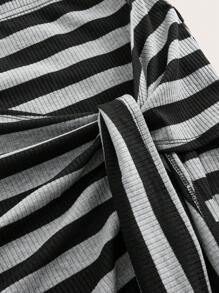 SHEIN BASICS 大码女式休闲条纹针织侧系带半身裙