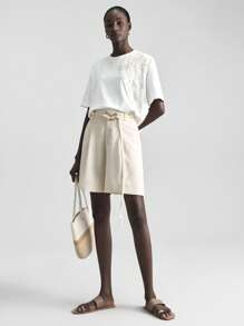 Ontre Women's Four Seasons White Light Resort Style Daily Wear T-Shirt, Elegant Resort Wear, Loose And Comfortable Versatile Patch Embroidery Short Sleeve Round Neck Simple And Fashionable - White - View 5