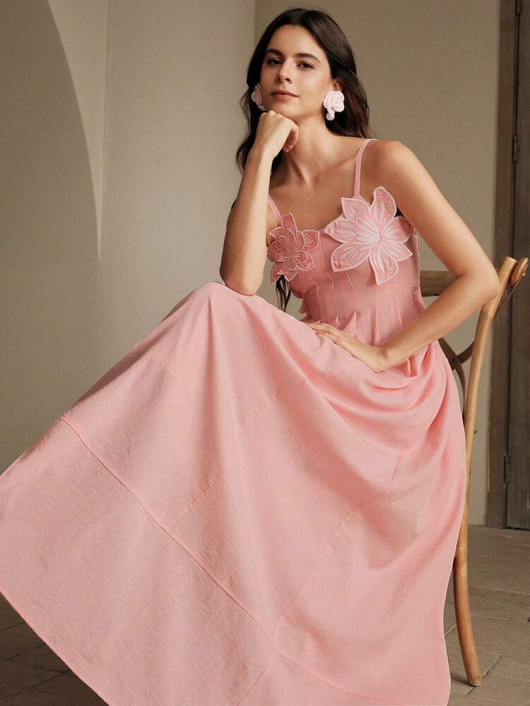 女性用 新作エレガントなファッション フローラル刺繍ノースリーブAラインワンピース、デート、パーティー、ハロウィン、クリスマスに最適、ウエストシェイプ スリミングフィット、フローイングマキシドレス、イブニングガウン