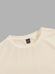 Manfinity RSRT 男士休闲椰子树和字母印花圆领短袖T恤，夏季 - 杏色 - 查看 4