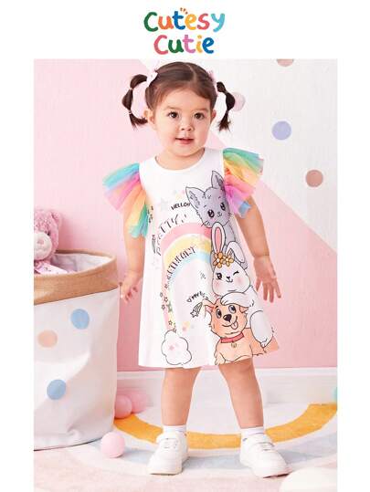 SHEIN 可愛的嬰兒女孩休閒卡通圖案彩色網面拼接寬鬆短袖連衣裙,適用於夏季