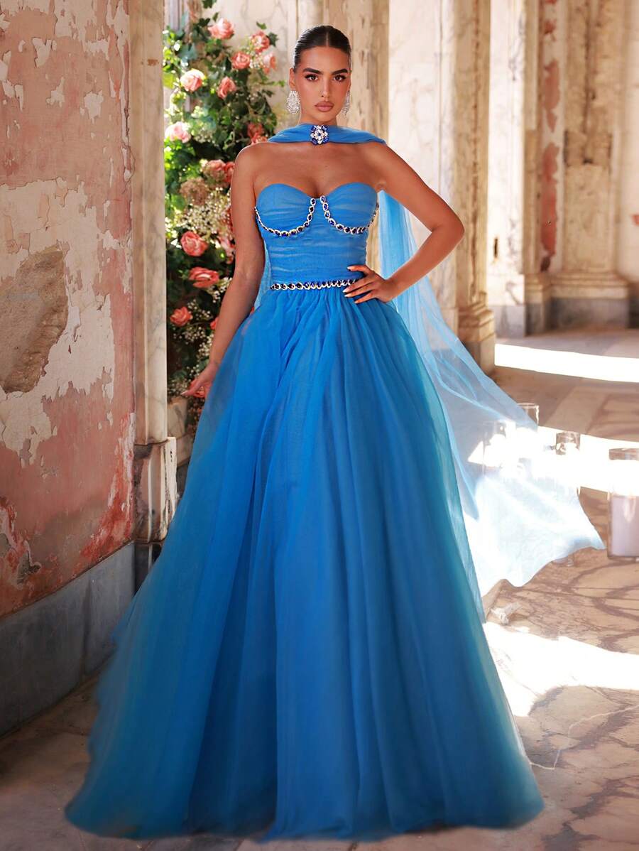 Glamrae 优雅的蓝色抹胸，带有荷叶边前幅、宝石链装饰和蓬松的 A 字裙，可调节系带后开合（可拆卸肩带），适合约会、度假、婚礼、特殊场合、正式活动 - 藍色 - 查看 1