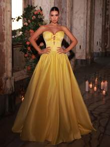 Glamrae Robe élégante en satin jaune brillant, décolleté en V profond sans bretelles, avec nœud décoratif, taille basque extra large, ourlet extra large, dos réglable. Convient pour les sorties, les vacances, les anniversaires, les fêtes, les mariages, les bals de promo et les galas formels. - Jaune citron - Voir 4